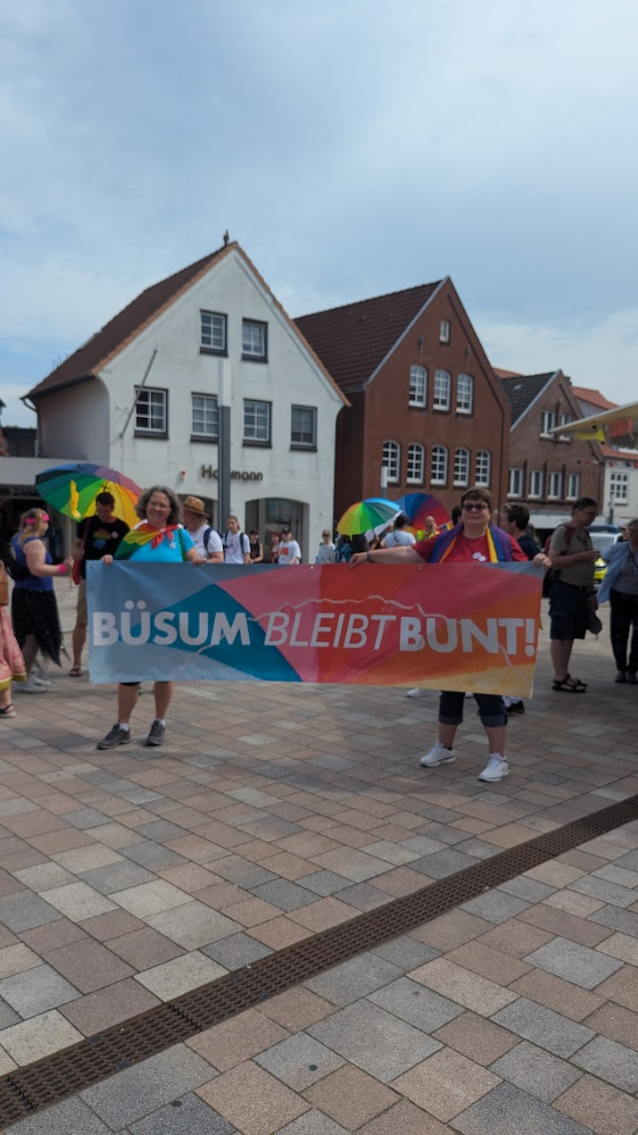 Beim CSD in Meldorf